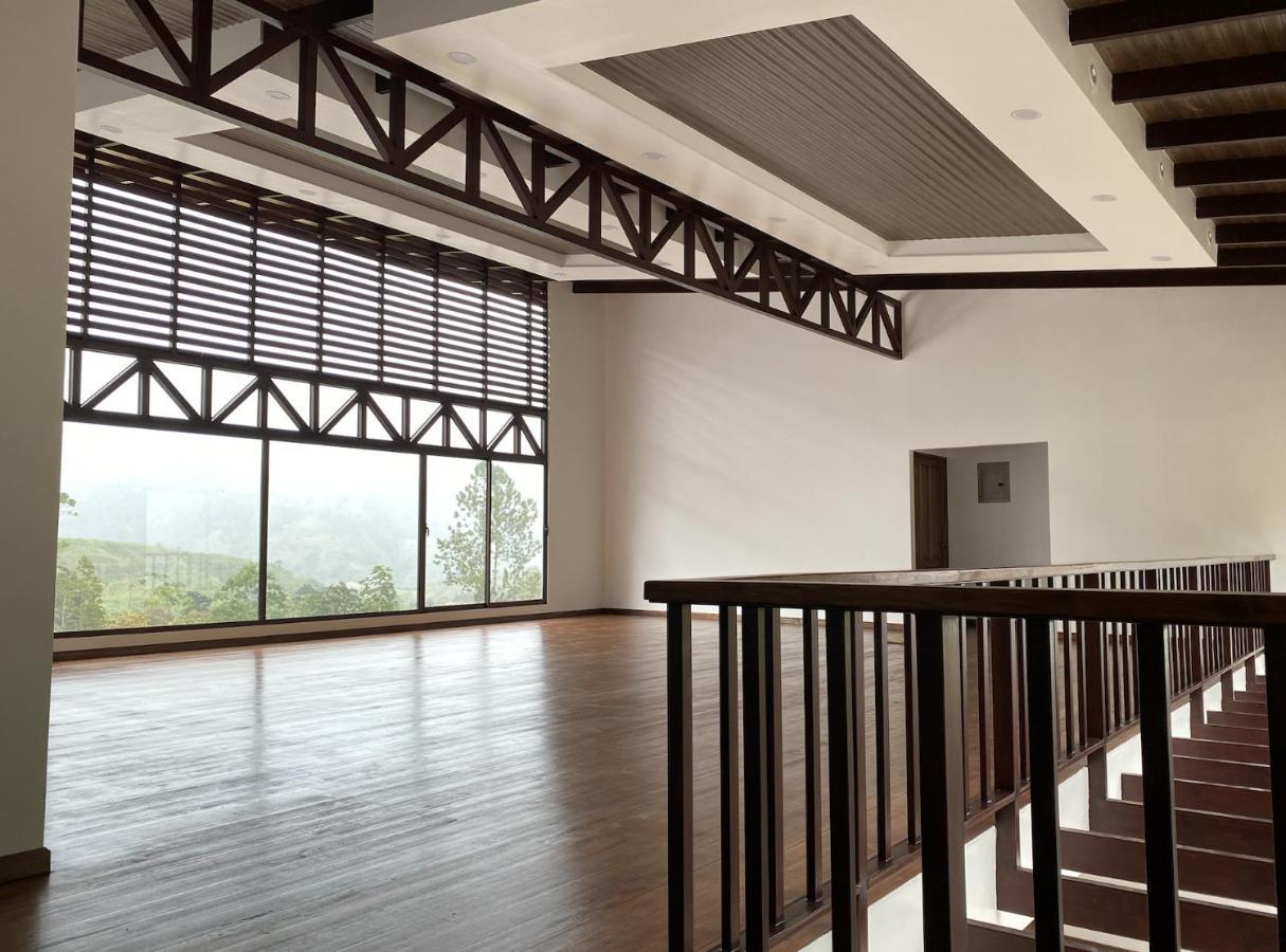 Arte De Plumas Birding Lodge Cartago Eksteriør billede